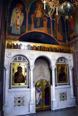 Иконостас придела мученика Виктора в Никольском соборе