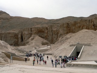 Египет, Долина Фараонов, где расположена знаменитая гробница Тутанхамона.