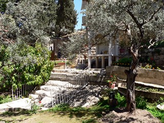 Израиль, Иерусалим. Библейская лестница в Гефсиманском саду на территории монастыря св. Марии Магдалины.