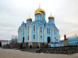 Задонск, Задонский Рождество-Богородицкий мужской монастырь, Владимирский собор