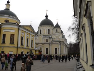 Покровский монастырь в Москве, Воскресенский собор