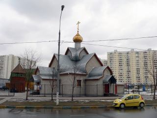 Троицкий храм в Братеево