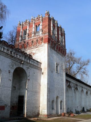 Новодевичий монастырь в Москве, Предтеченская (Ириининская) башня