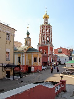 Высоко-Петровский мужской монастырь, церковь Иконы Божией Матери Толгская, колокольня