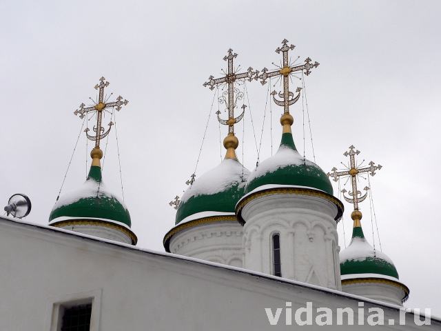 Реферат: Храмы Живоначальной Троицы в Москве