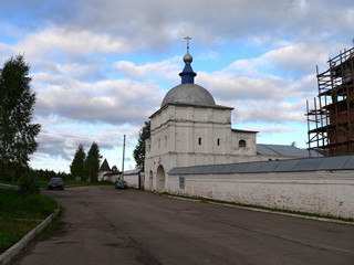 Можайск, Можайский Лужецкий Ферапонтов монастырь. Надвратная церковь Преображения Господня