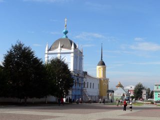 Коломна, Коломенский кремль, Ново-Голутвин женский монастырь, церковь Сергия Радонежского