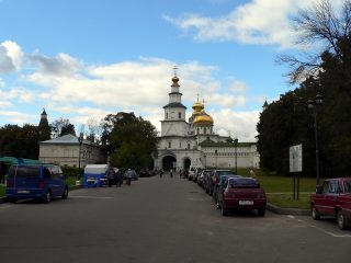 Истра, Воскресенский Новоиерусалимский мужской монастырь, главные ворота