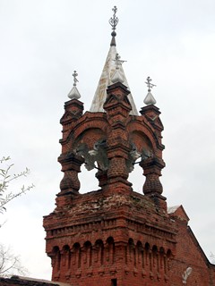 Свято-Троицкий Мариинский женский монастырь. Башня Святых ворот монастыря.