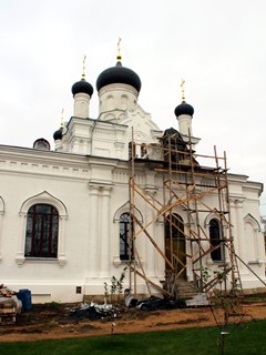 Собор Троицы Живоначальной в Свято-Троицком Мариинском монастыре.