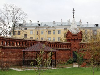 Свято-Троицкий Мариинский женский монастырь. На территории монастыря.