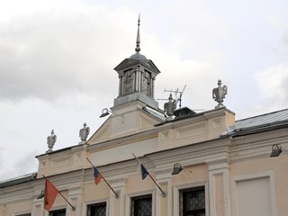 Коломна, Здание городской управы, находящееся на улице Лажечникова под № 7, было построено в первой половине XIX века. 