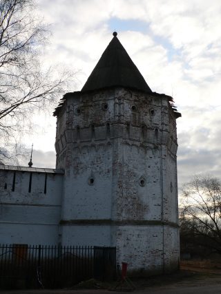 Николо-Пешношский монастырь в Луговом, башня