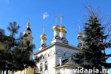 Село Михайловская Слобода, Михаило-Архангельская единоверческая церковь