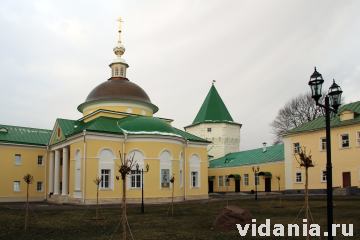 Николо-Пешношский монастырь. Церковь Димитрия Ростовского.