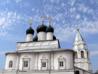 Переславль-Залесский, Никитский мужской монастырь, Благовещенский храм, мощи преподобного Никиты, вериги