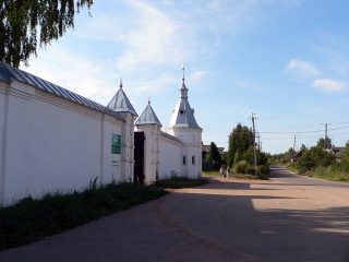 Переславль-Залесский, Свято-Троицкий Данилов мужской монастырь, монастырская стена