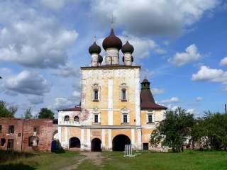 Поселок Борисоглебский, Борисоглебский мужской монастырь, Сретенская церковь