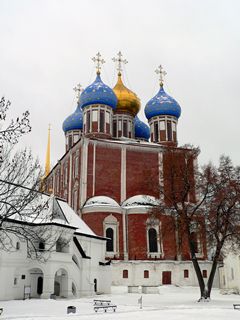 Рязань, Рязанский кремль, Крыльцо Консисторского корпуса и Успенский собор