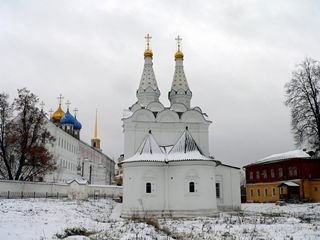 Рязань, Рязанский кремль, Дворец Олега и церковь Святого Духа