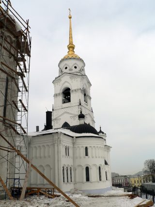 Владимир, Успенский собор, колокольня