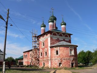 Углич, Богоявленский монастырь. Смоленская церковь (1664 г.)