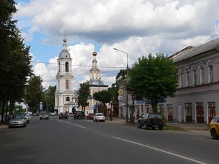 Углич, По дороге к Богоявленскому монастырю снова увидели Казанскую церковь города Углича.