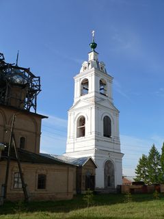 Улейма, Николо-Улейминский монастырь. Колокольня возле Никольского собора.