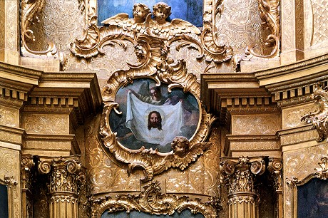 Фрагмент иконостаса храма сщмч. Климента, Папы Римского, в Замоскворечье.