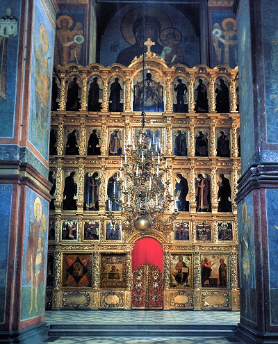Иконостас Смоленского собора Новодевичьего монастыря.
