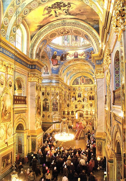 Свято-Успенская Почаевская Лавра. Интерьер Свято-Успенского собора