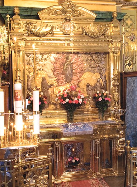 Свято-Успенская Почаевская Лавра. Ковчег над Цельбоносной стопою Божией Матери
