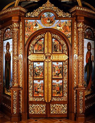 Царские врата иконостаса храма апостолов Петра и Павла, г.Санкт-Петербург.
